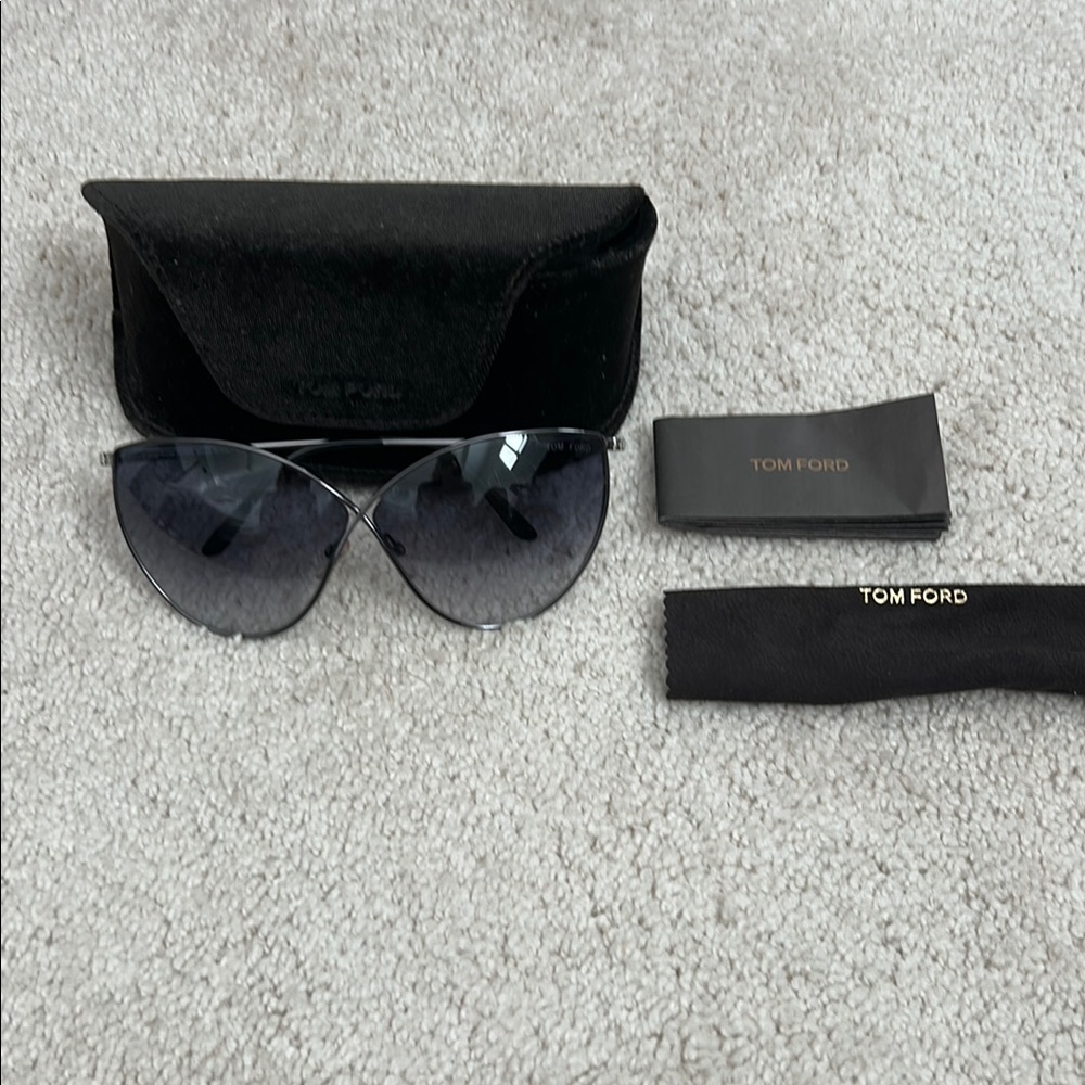 Tom Ford Black Sunglasses Accessories Set